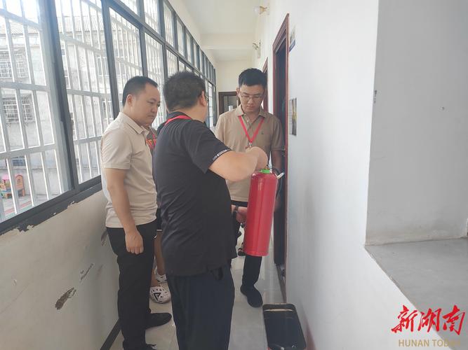 码头铺镇人大:严查校外托管 守护学生安全